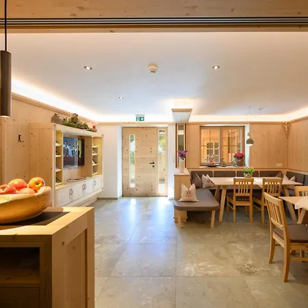 Sattlerhof * Mutters